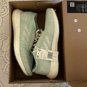 New Adidas Pureboost size 9 Womens